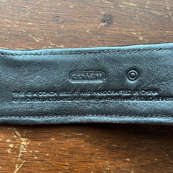 Coach Signature Belt - Picture 3 of 4